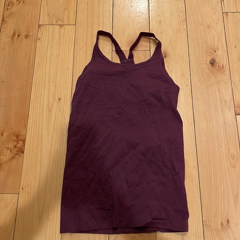 Lululemon maroon tank top size 8
